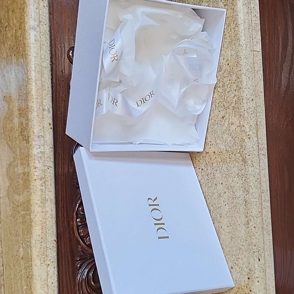 DIOR Box - Picture 3 of 4